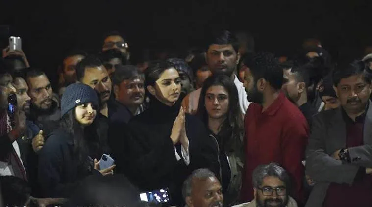deepika padukone at jnu